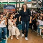 Simone é homenageada no Colégio Estadual Padre Anchieta, em Duque de Caxias - RJ